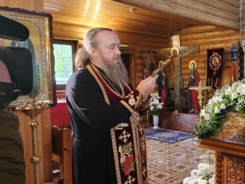 Домодедовская таможня не позволила вывезти за пределы России православные иконы и кресты Новости Домодедово 