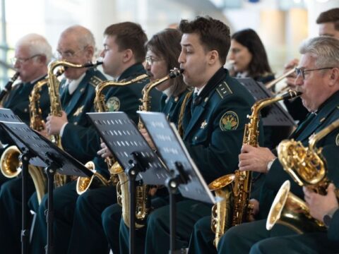 И раз, два, три: праздничный концерт оркестра таможенной службы состоялся в аэропорту Домодедово Новости Домодедово 